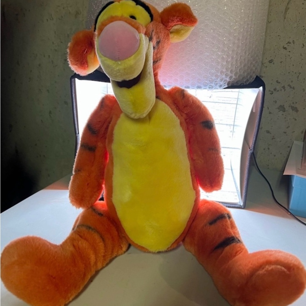 DISNEY- WINNIE THE POOH’S TIGGER Plush - 20” NWOT